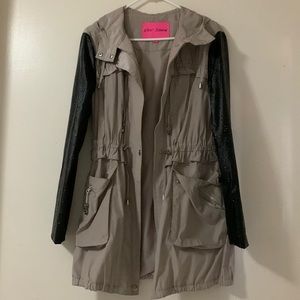 Rain Coat Betsey Johnson M